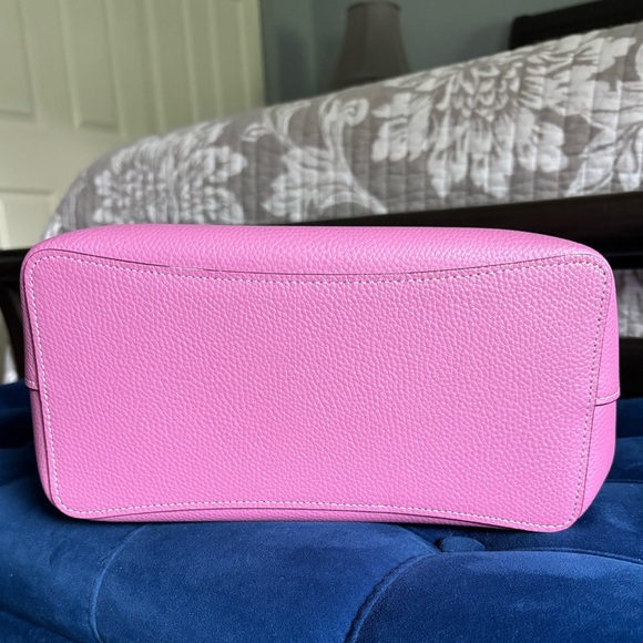 Like New!! Coach Large Town Bucket Bag in Violet Orchid! - Picture 3 of 8